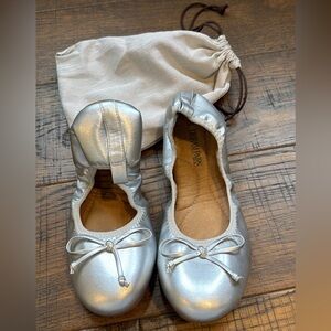 Dreampairs silver foldable ballet flats